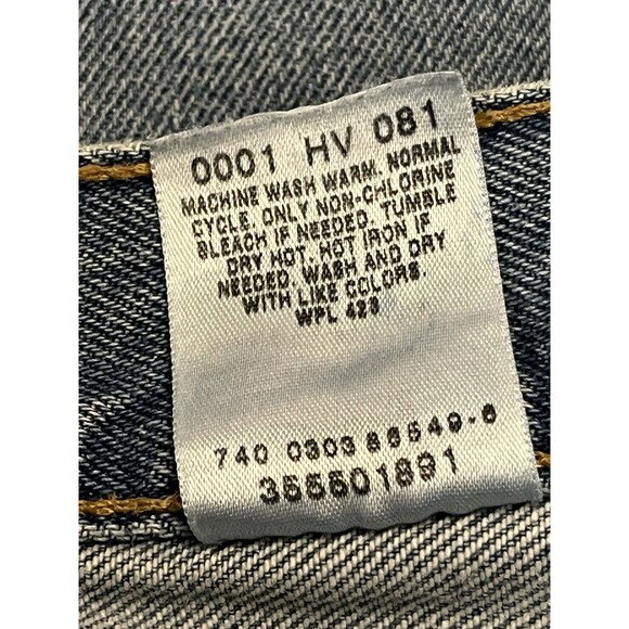 LEVI’S Vintage Y2K 550 Women’s Size 30 Regular Fit Denim Jean Shorts 8" Inseam - Picture 7 of 8